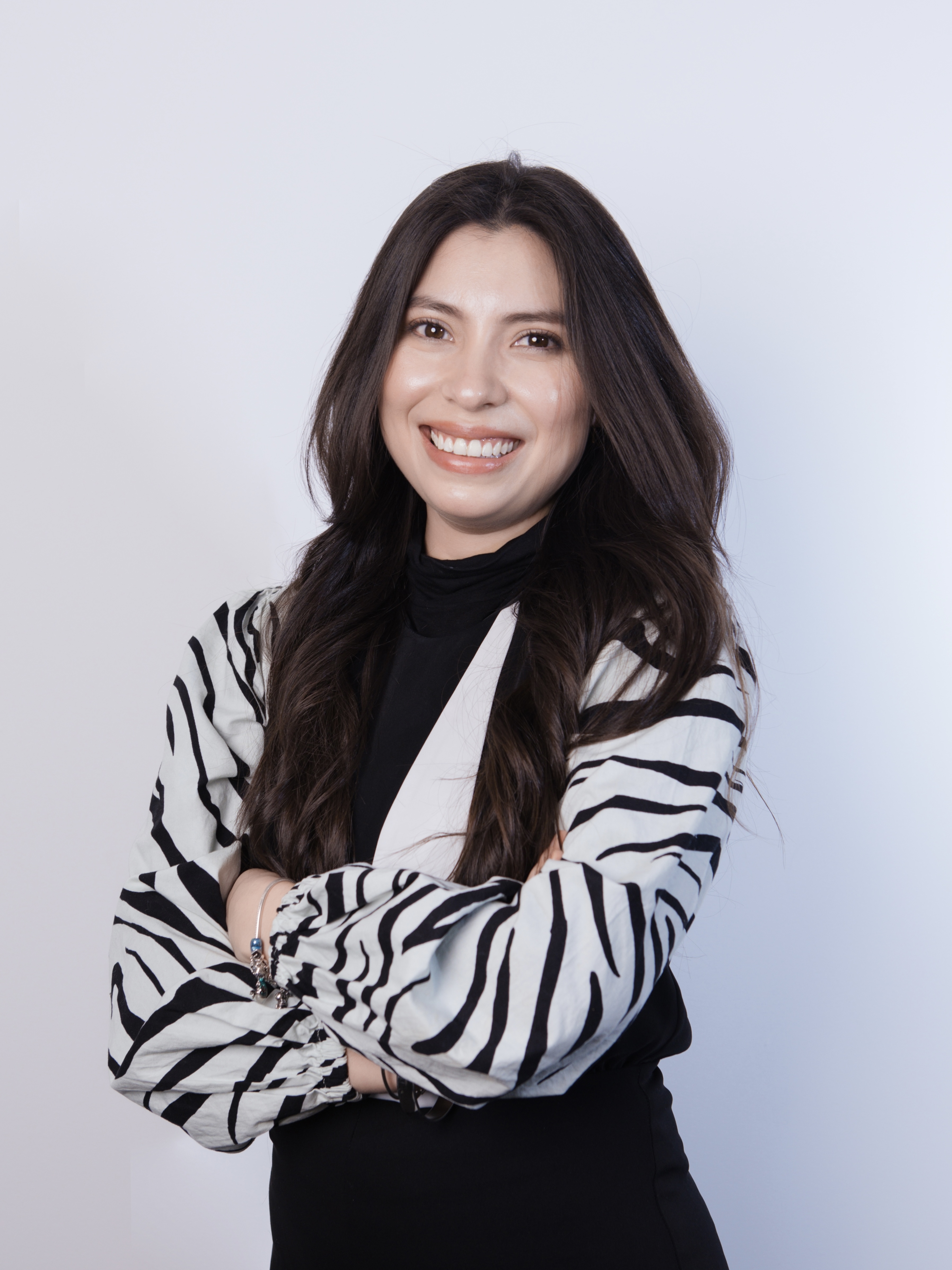 Daniela Acurio - DEFRENTE